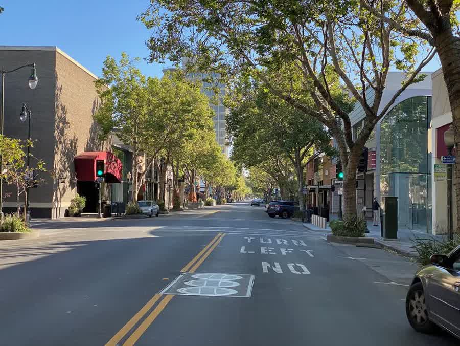 Leere University Avenue in Palo Alto